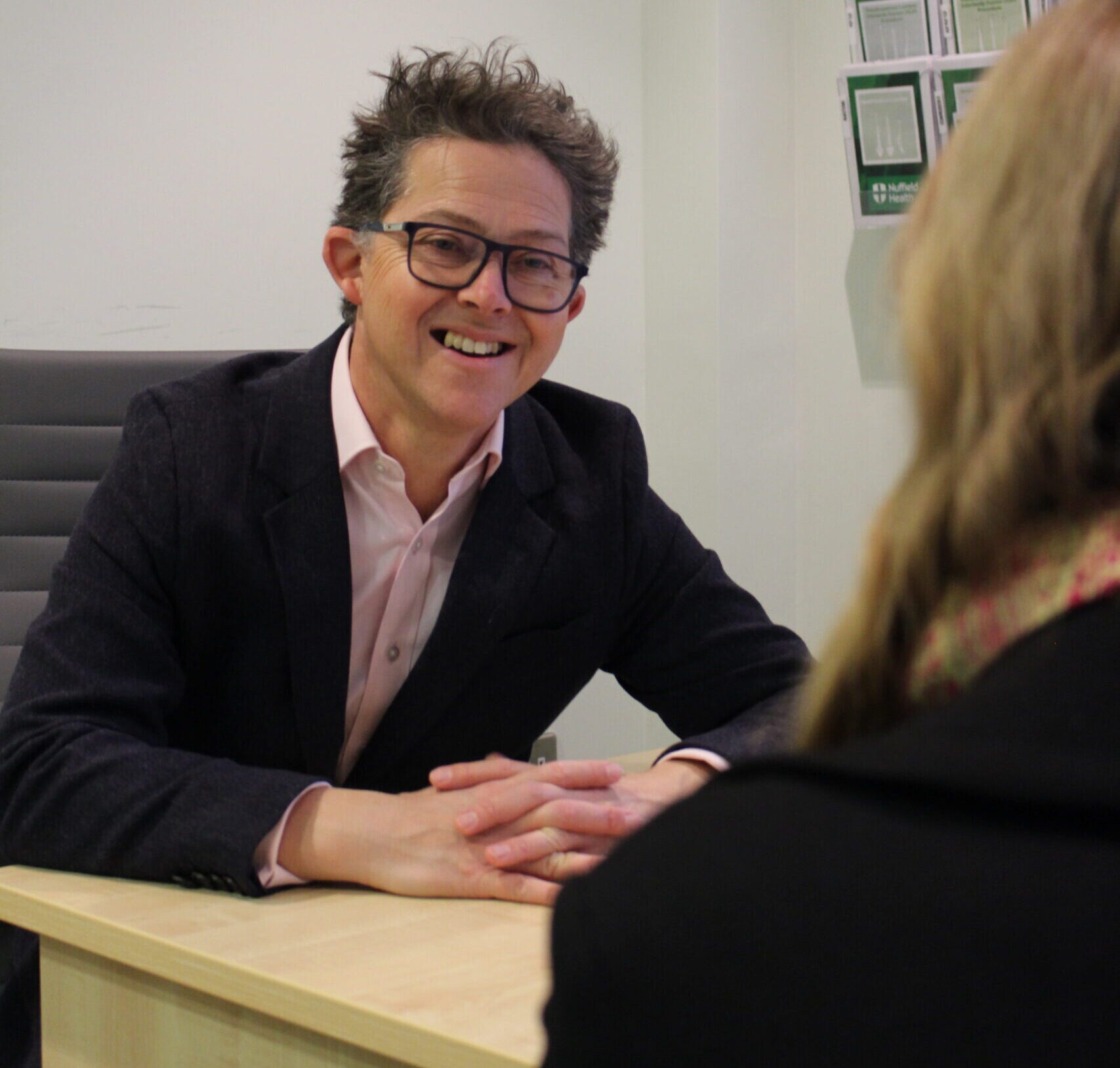 Photo of a Consultant Surgeon offering private hernia surgery in Hampshire.